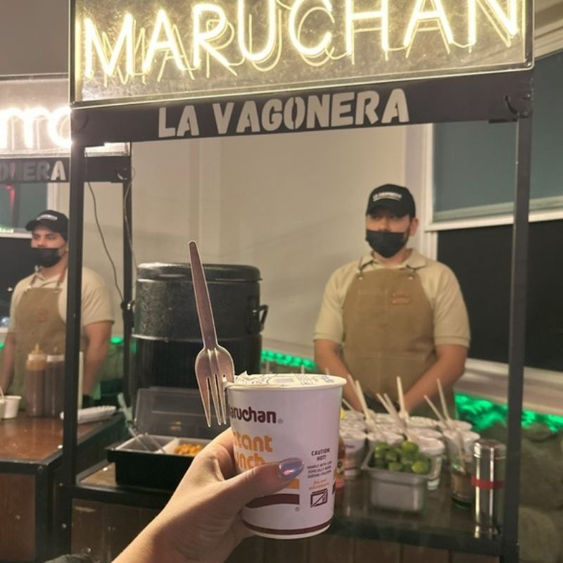 Maruchan con elote de La Vagonera